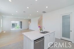 281 Lynx Irvine, CA 92618 - Photo 7 of 23