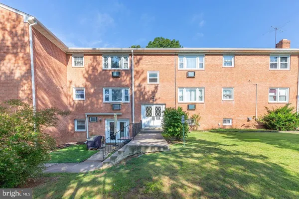 $1,900 | 14698 Colchester Road, Woodbridge, VA 22191