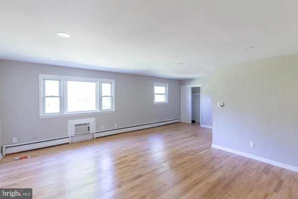 $1,900 | 14698 Colchester Road, Woodbridge, VA 22191