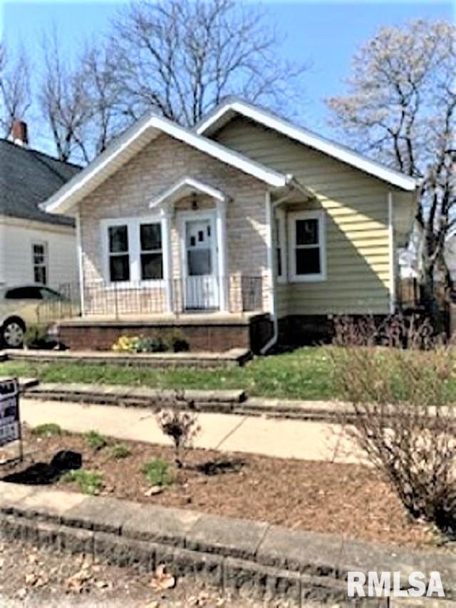 1243 North 2nd Street Springfield, IL 62702 - Photo 1 of 18