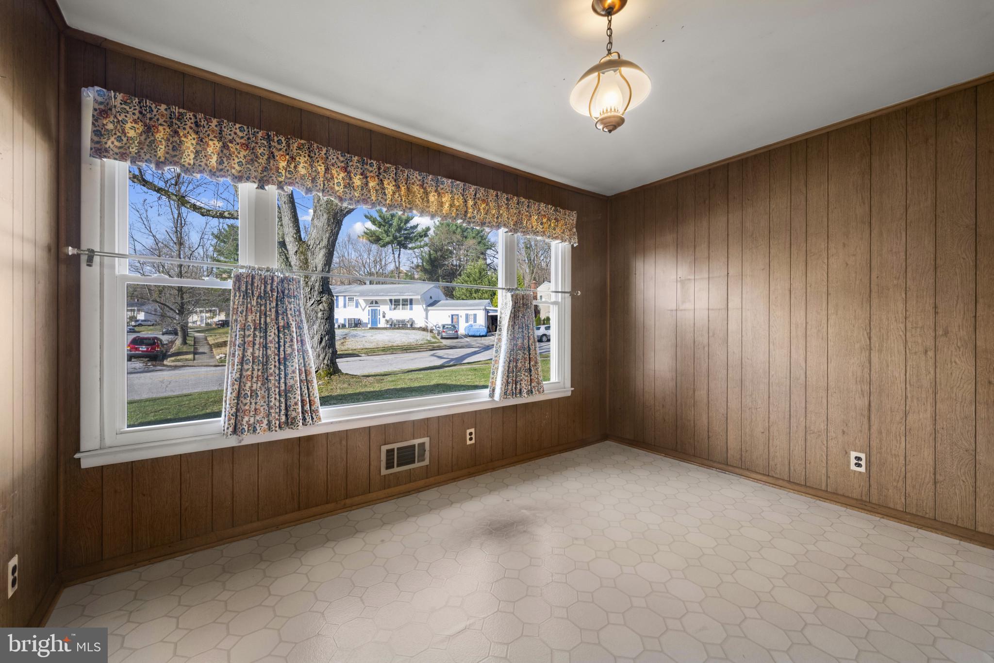 8723 Valleyfield Road Lutherville-Timonium, MD 21093 - Photo 11 of 32 Gallery Image 11