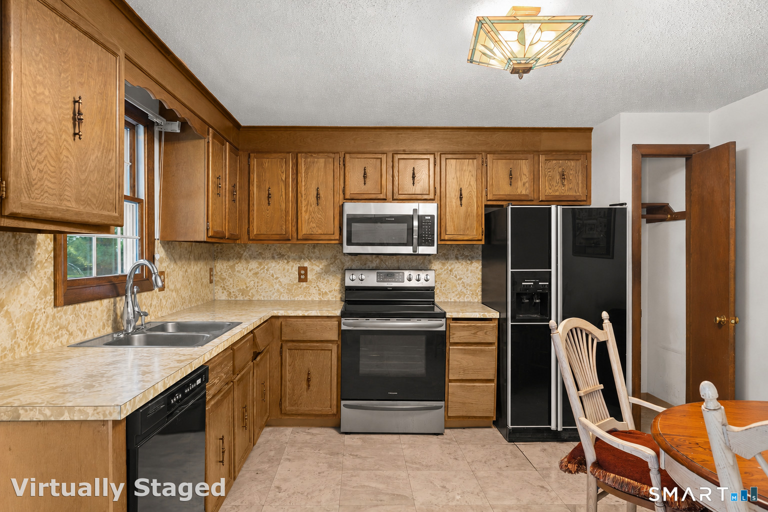 6 Wilton Road Southington, CT 06489 - Photo 13 of 35