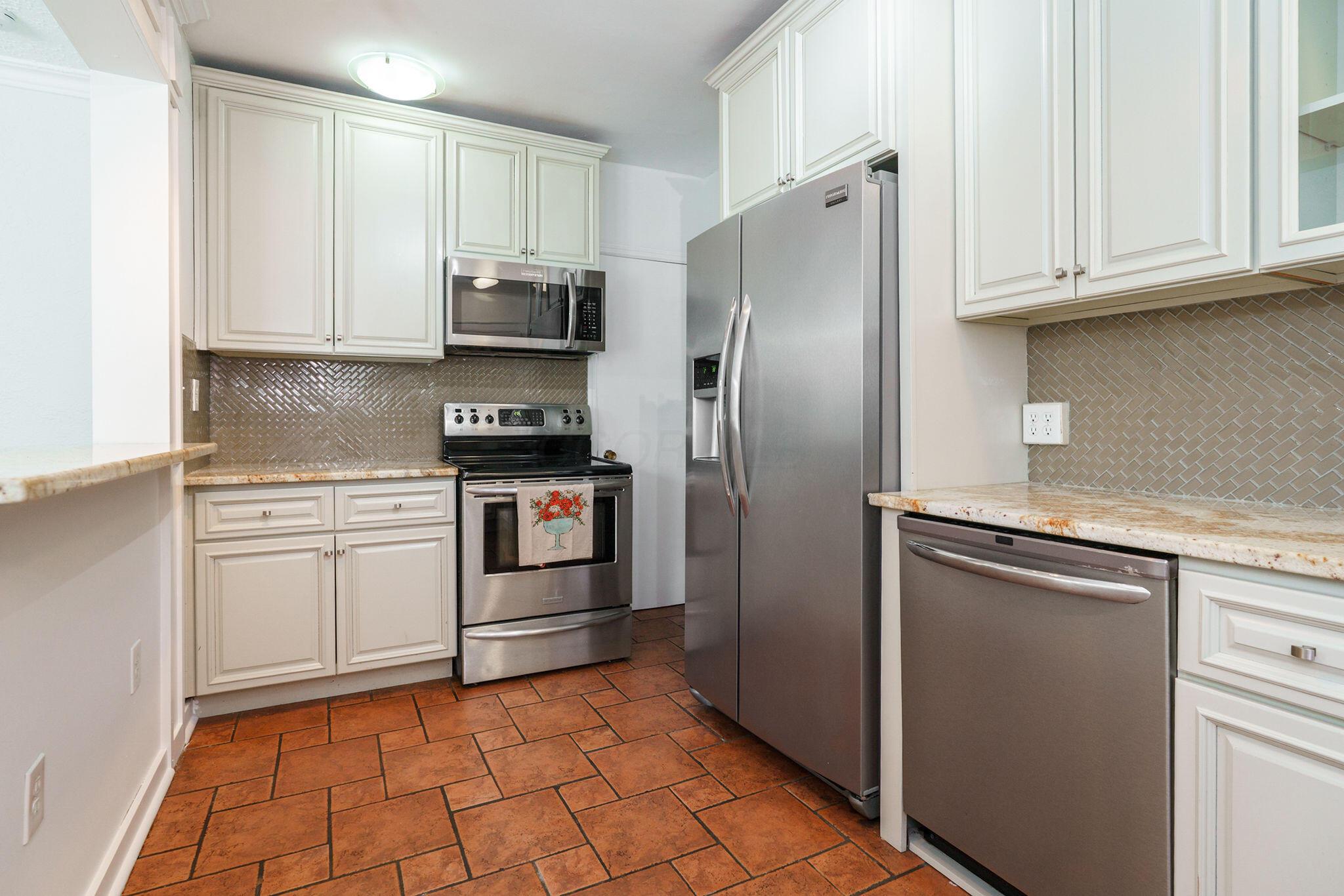 2229 Coventry Road, Unit 4 Columbus, OH 43221 - Photo 8 of 30