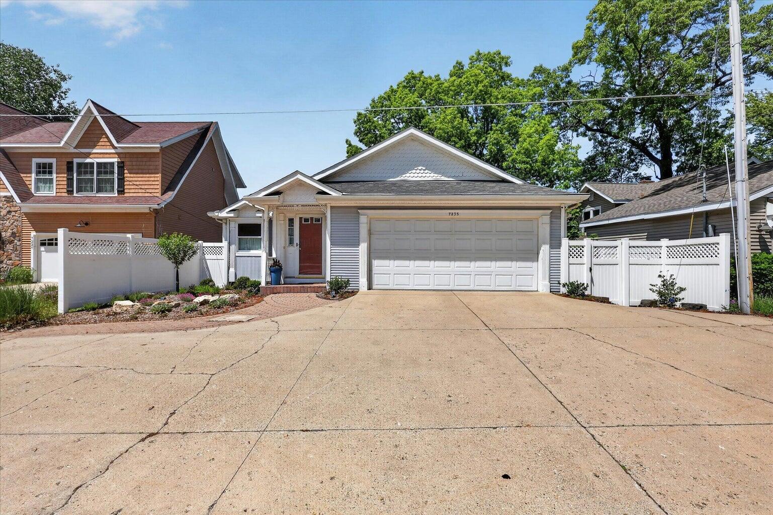 7235 Belding Road Northeast Rockford, MI 49341 - Photo 13 of 71 IMG_8963