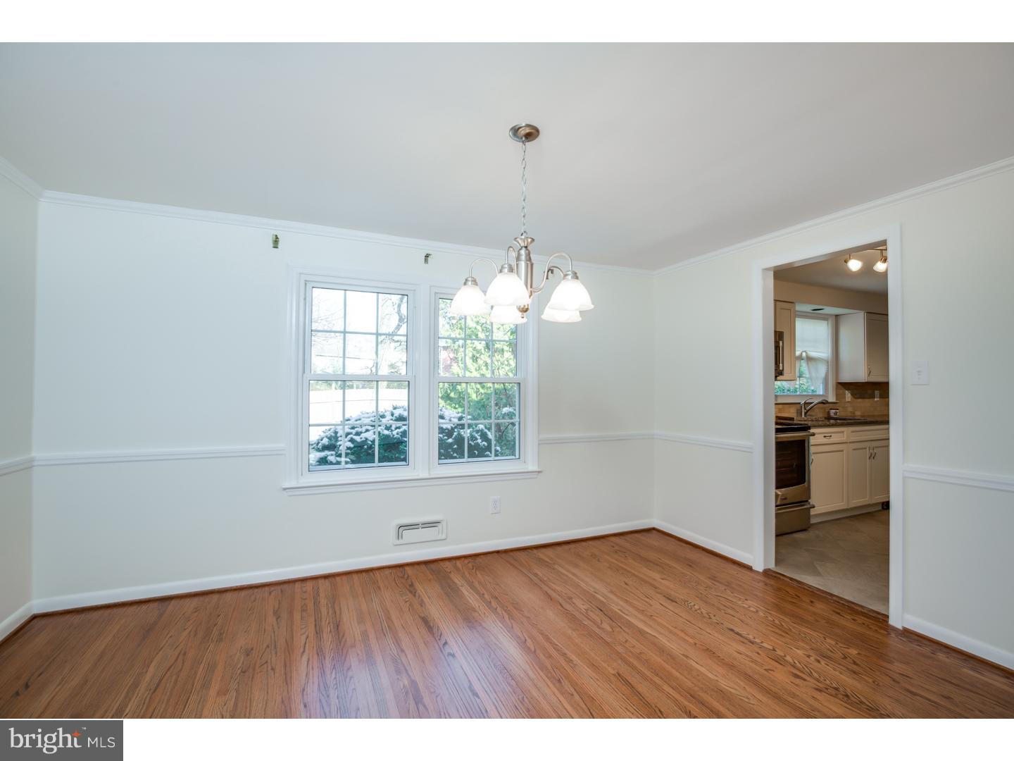 176 Pearl Croft Road Cherry Hill, NJ 08034 - Photo 5 of 21 Dining Room