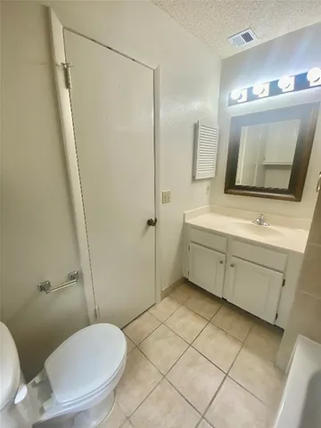 $1,600 | 2216 San Gabriel Street, Unit 304, Austin, TX 78705