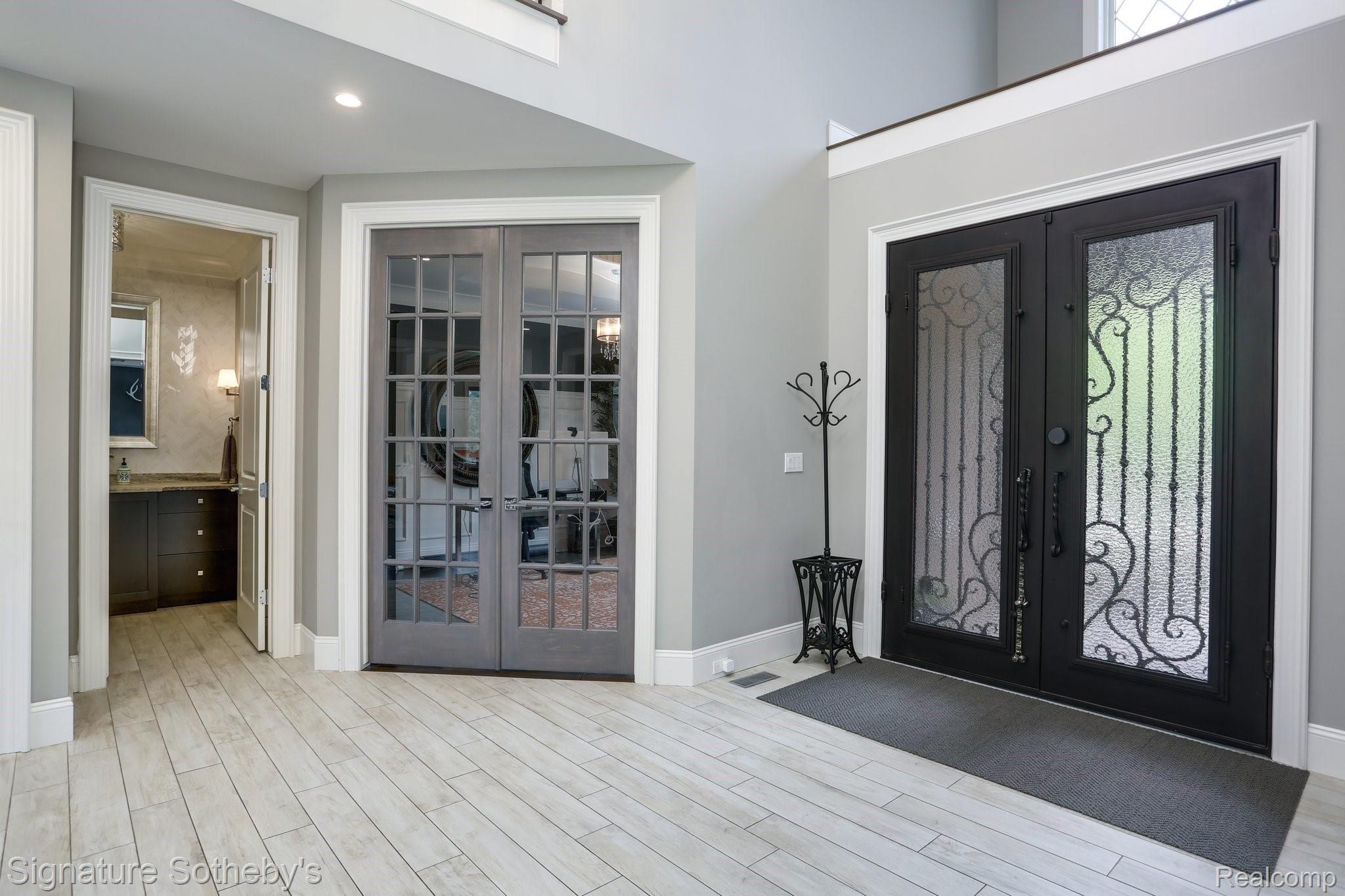 3651 Walnut Brook Drive Rochester, MI 48309 - Photo 11 of 43 3651 Walnut Brook Dr0049.jpg