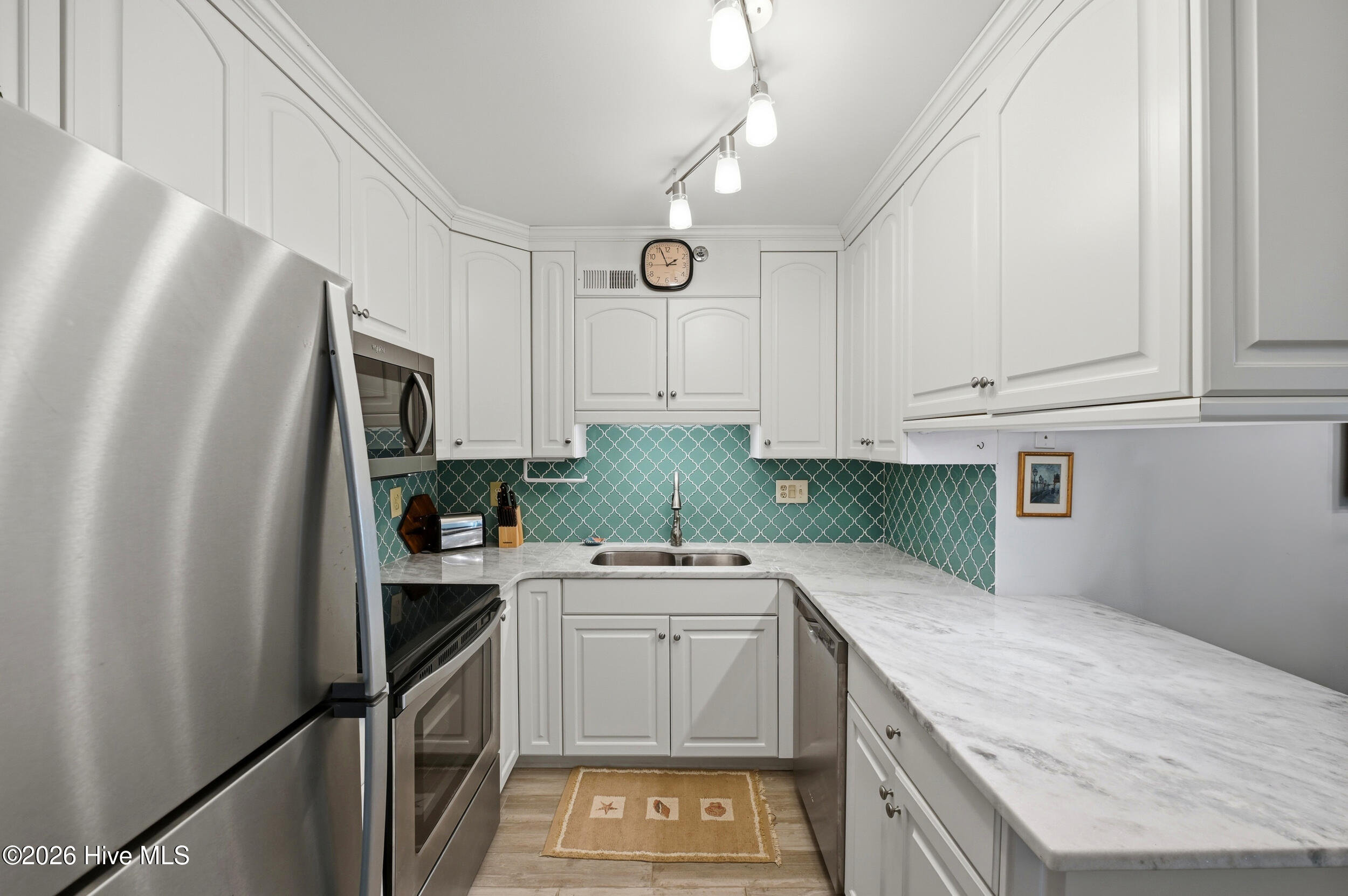 1896 New River Inlet Road, Unit 1105 North Topsail Beach, NC 28460 - Photo 11 of 45 9_1896_new_river_inlet_rd_009