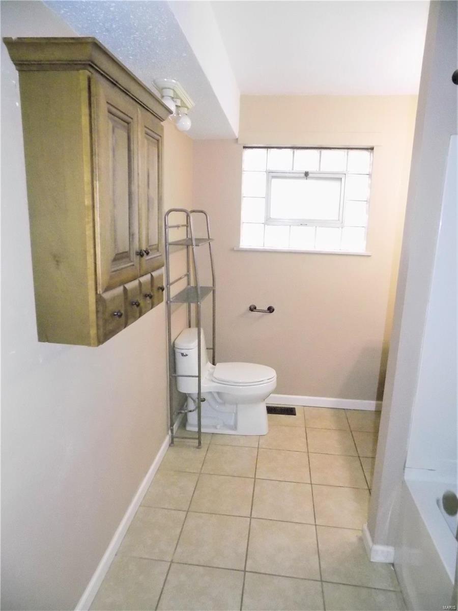 444 Old Rock Road Granite City, IL 62040 - Photo 20 of 32 Gallery Image 20