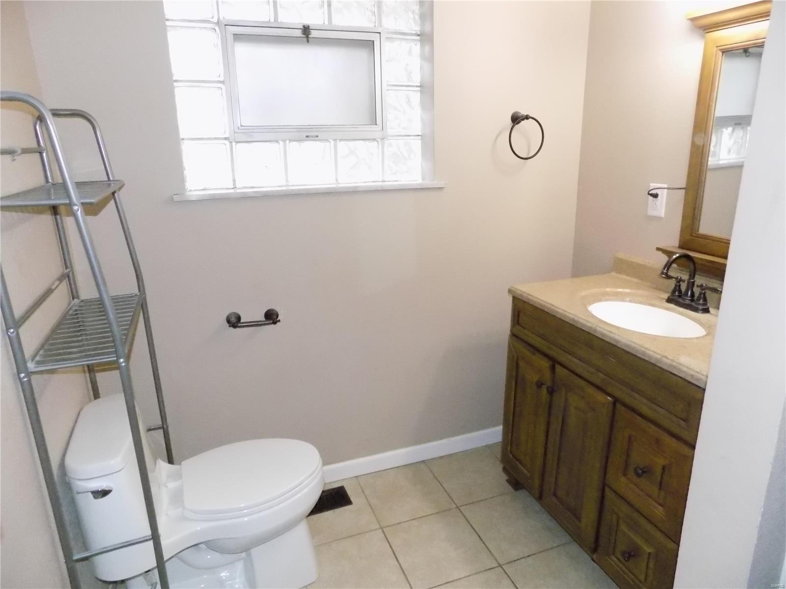 444 Old Rock Road Granite City, IL 62040 - Photo 22 of 32 Gallery Image 22