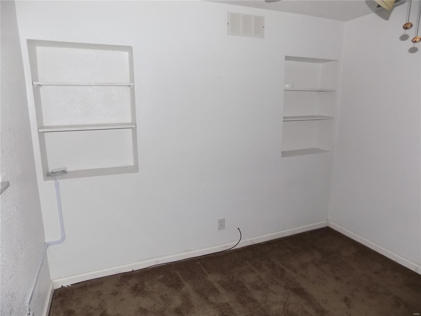 444 Old Rock Road Granite City, IL 62040 - Photo 25 of 32 Gallery Image 25