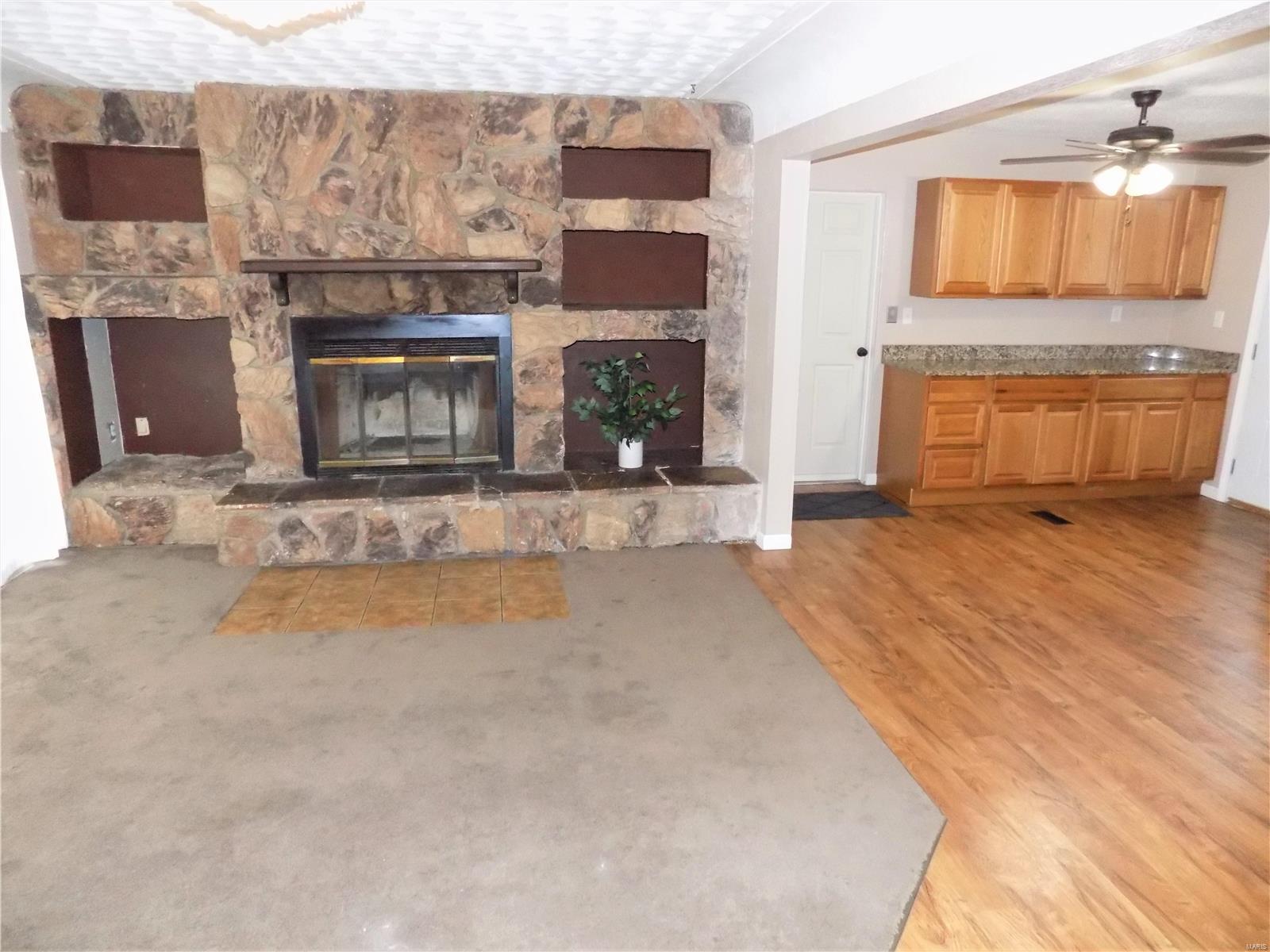 444 Old Rock Road Granite City, IL 62040 - Photo 10 of 32 Gallery Image 10