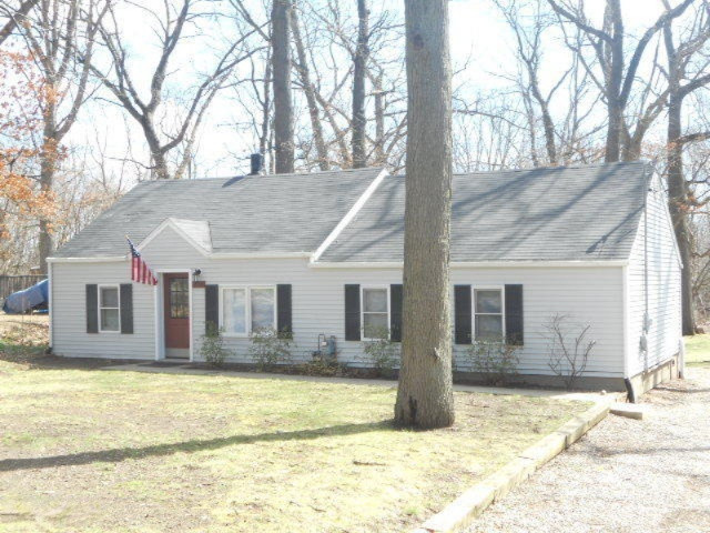 2118 Mt Olivet Road Kalamazoo, MI 49004 - Photo 1 of 18 DSCN0601
