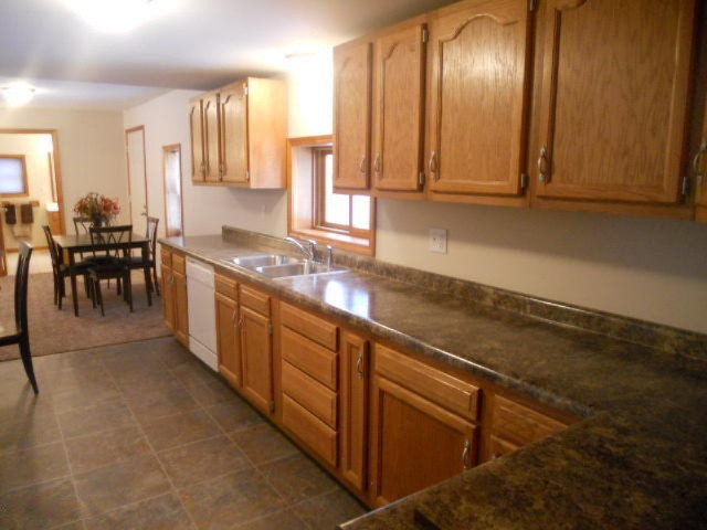 2118 Mt Olivet Road Kalamazoo, MI 49004 - Photo 5 of 18 DSCN0530