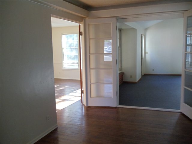 413 North University Road Spokane Valley, WA 99206 - Photo 3 of 6