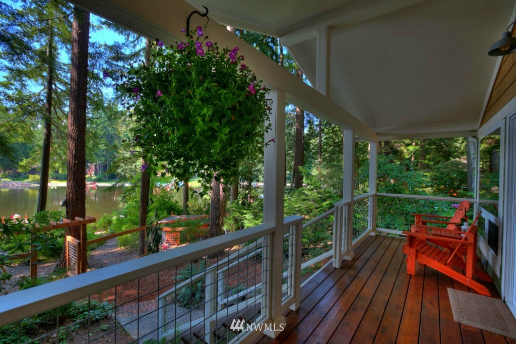7249 Lake Alice Road Southeast Fall City, WA 98024 - Photo 11 of 25 Gallery Image 11