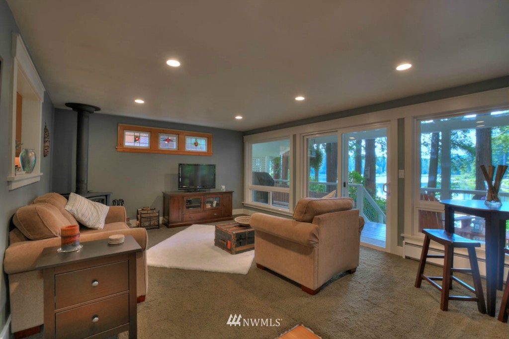 7249 Lake Alice Road Southeast Fall City, WA 98024 - Photo 13 of 25 Gallery Image 13