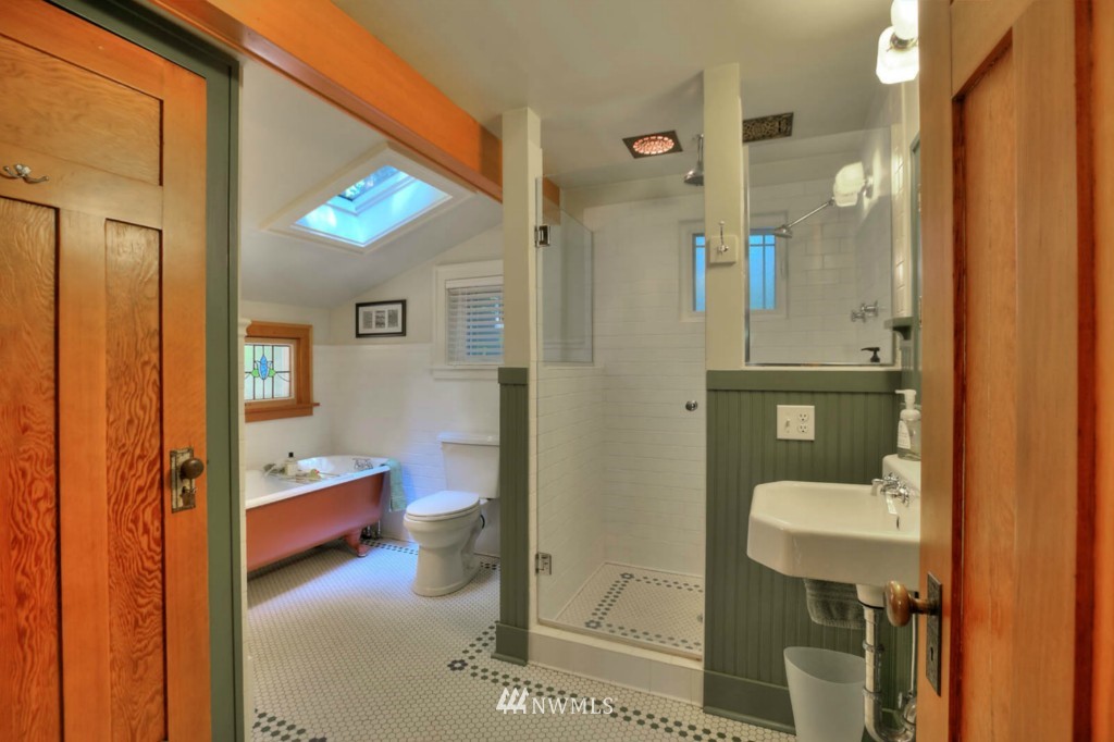 7249 Lake Alice Road Southeast Fall City, WA 98024 - Photo 20 of 25 Gallery Image 20