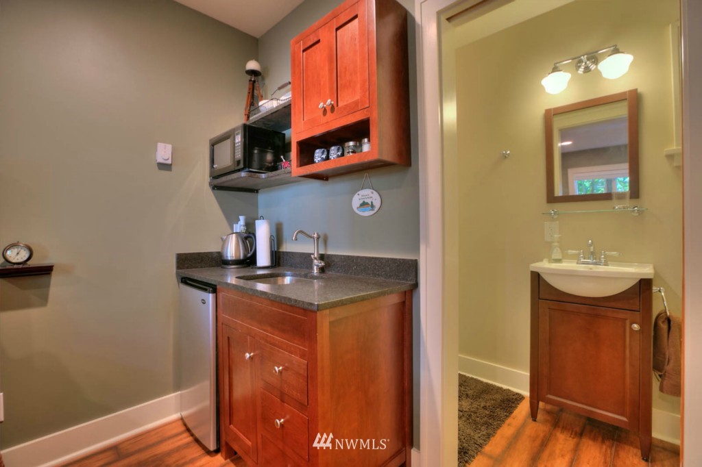 7249 Lake Alice Road Southeast Fall City, WA 98024 - Photo 23 of 25 Gallery Image 23