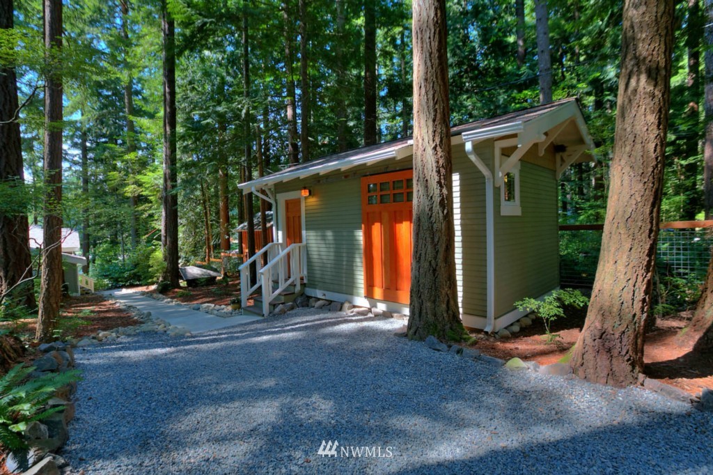 7249 Lake Alice Road Southeast Fall City, WA 98024 - Photo 4 of 25 Gallery Image 4