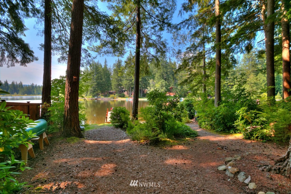 7249 Lake Alice Road Southeast Fall City, WA 98024 - Photo 6 of 25 Gallery Image 6