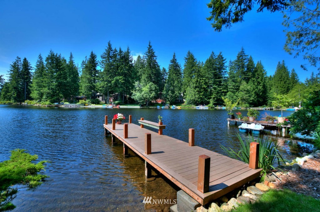 7249 Lake Alice Road Southeast Fall City, WA 98024 - Photo 7 of 25 Gallery Image 7