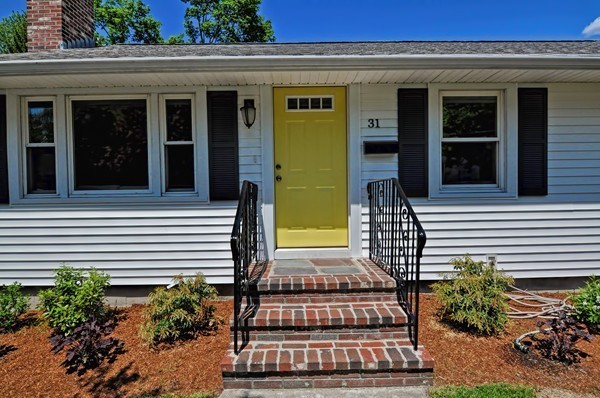 31 Coolidge Road Walpole, MA 02081 - Photo 2 of 27 Gallery Image 2