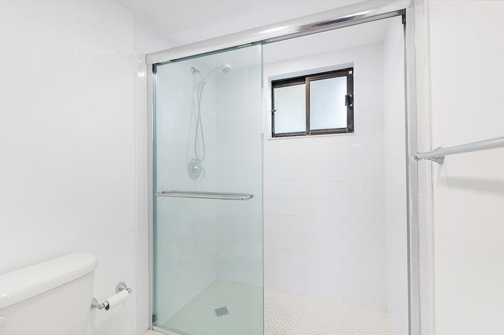 400 Ocean Trail Way, Unit 203 Jupiter, FL 33477 - Photo 16 of 25 IMG_0296
