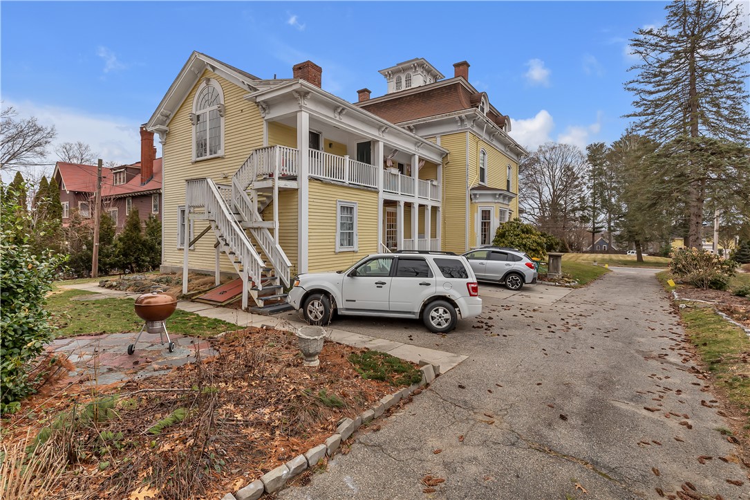 268 Prospect Street Woonsocket, RI 02895 - Photo 4 of 25