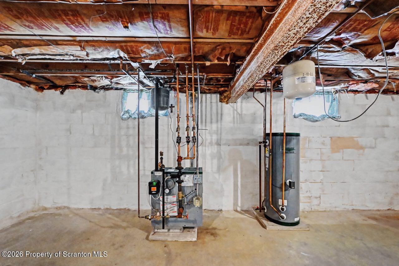 30 Glinko Street Scranton, PA 18504 - Photo 35 of 41 a view of a room with gym equipment