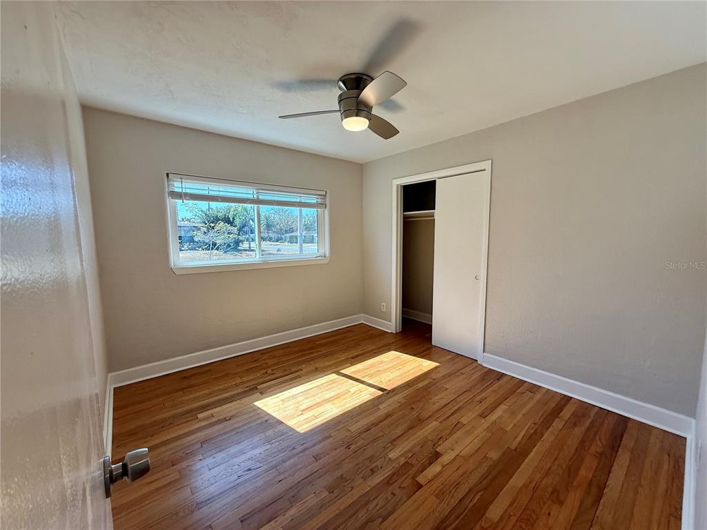 2801 Nancy Street Orlando, FL 32806 - Photo 21 of 39 a view of an empty room and window