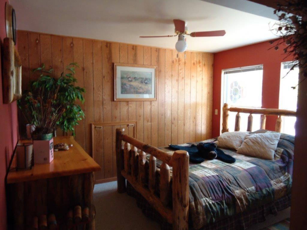 500 McLachlan Point Road Evart, MI 49631 - Photo 13 of 29 Master Bedroom