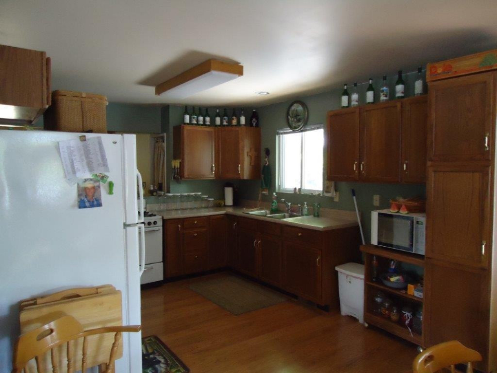500 McLachlan Point Road Evart, MI 49631 - Photo 9 of 29 Kitchen
