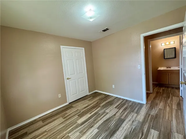 $1,500 | 813 3rd Street, Sinton, TX 78387