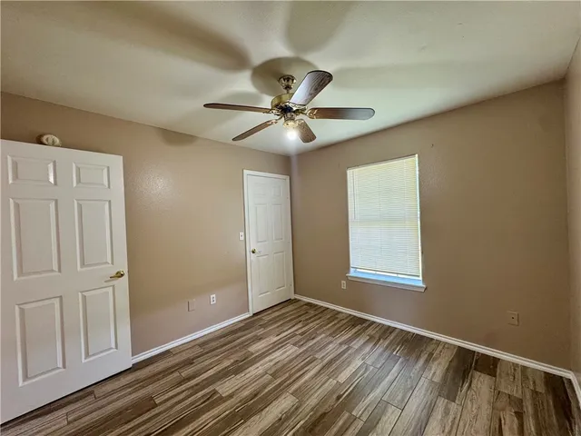 $1,500 | 813 3rd Street, Sinton, TX 78387