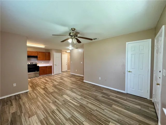 $1,500 | 813 3rd Street, Sinton, TX 78387