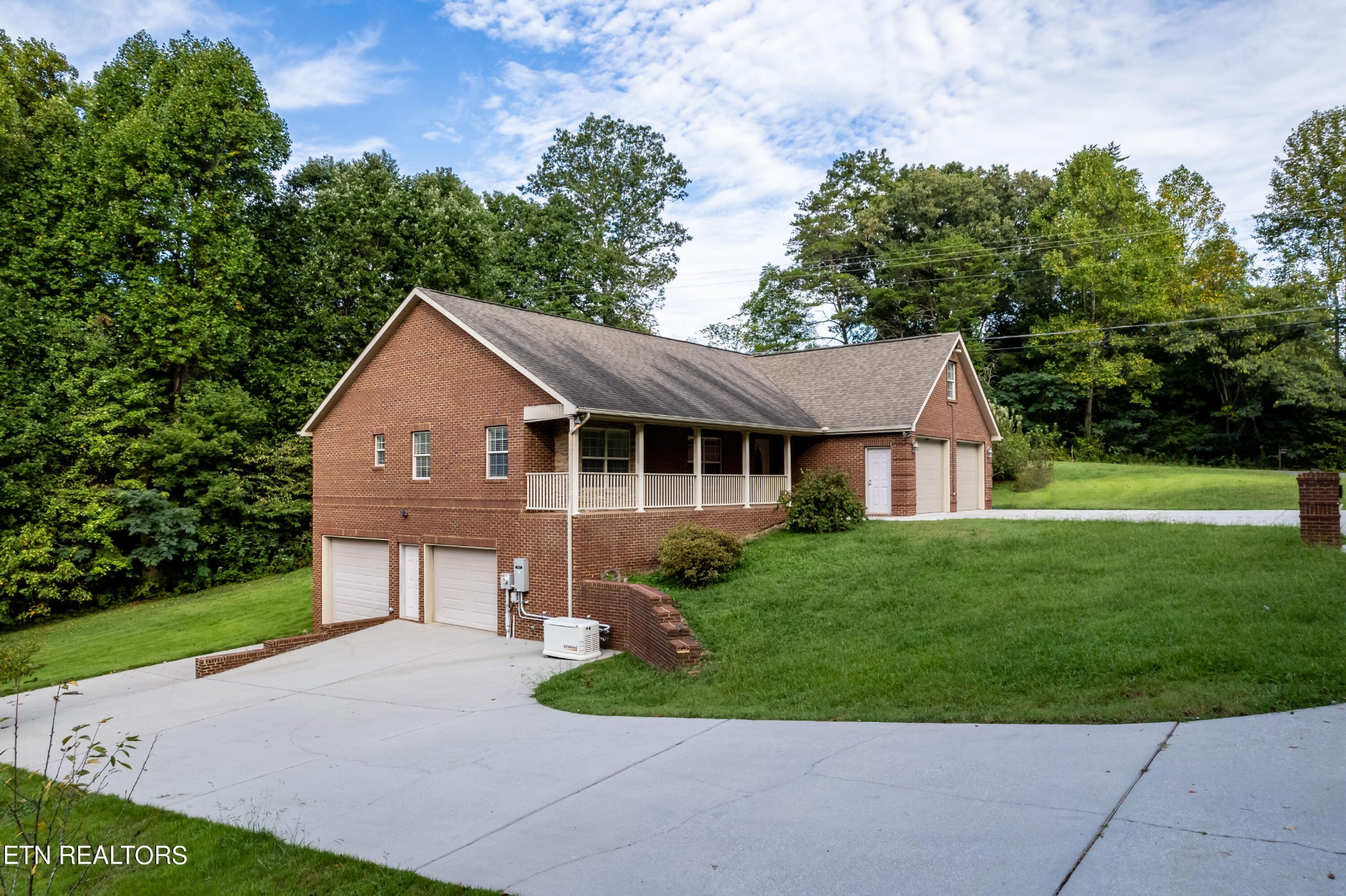 206 Boat Gunnel Road Townsend, TN 37882 - Photo 1 of 42 Gallery Image 1