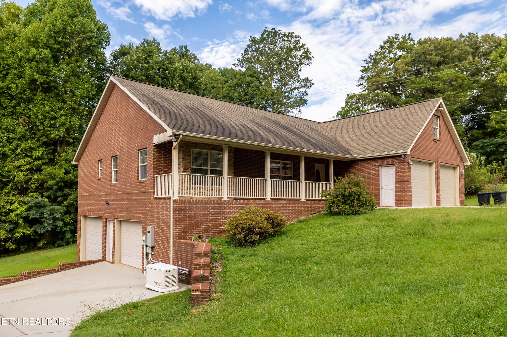 206 Boat Gunnel Road Townsend, TN 37882 - Photo 2 of 42 Gallery Image 2