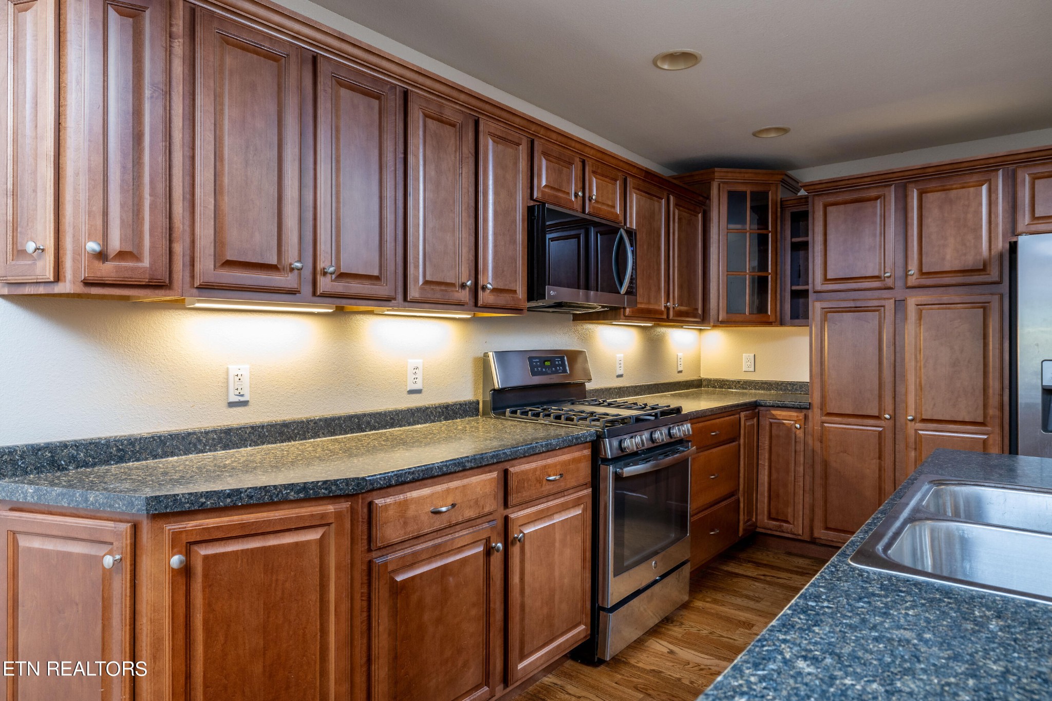 206 Boat Gunnel Road Townsend, TN 37882 - Photo 8 of 42 Gallery Image 8