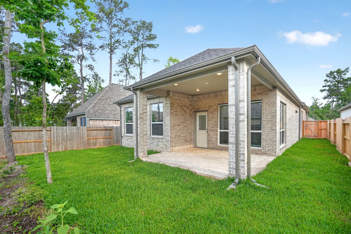 295 Mallards Rim Drive Willis, TX 77318 - Photo 22 of 27