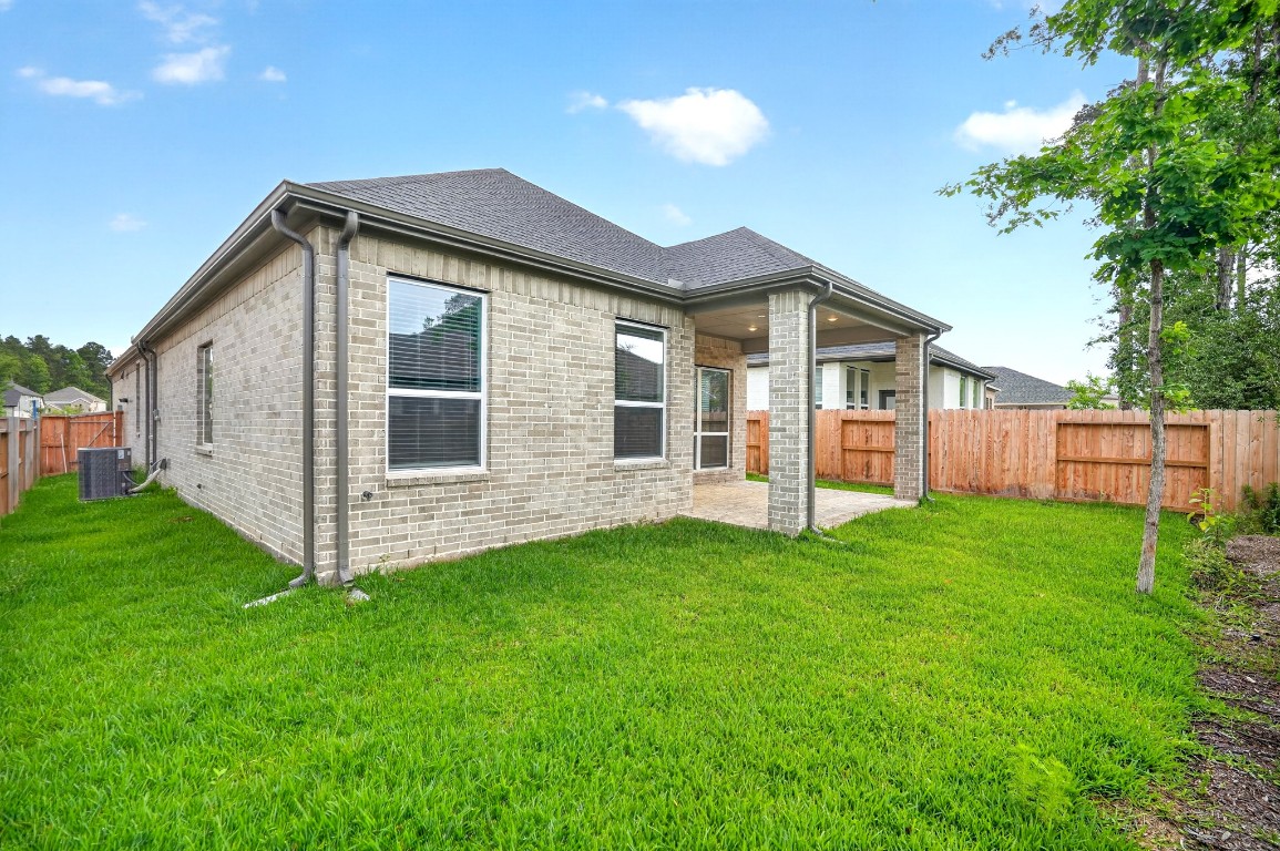 295 Mallards Rim Drive Willis, TX 77318 - Photo 23 of 27