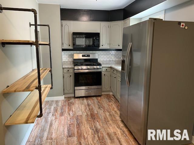 1914 East Keys Avenue Springfield, IL 62702 - Photo 4 of 6