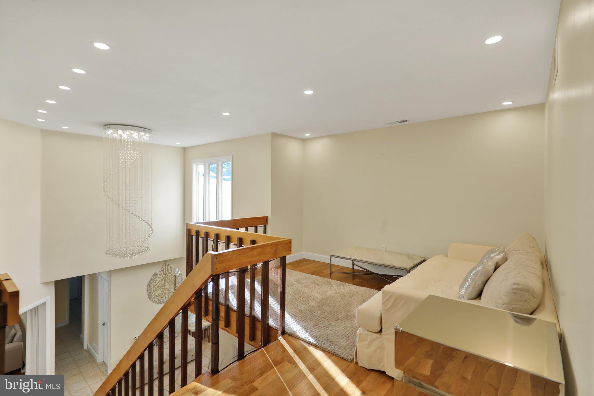 2210 Greenwood Road Allentown, PA 18103 - Photo 29 of 61 360_3443