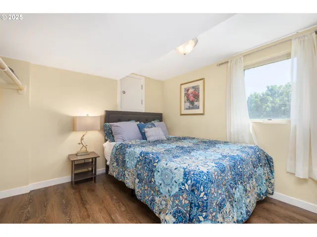 $585,000 | 117 South Arthur Street, Portland, OR 97201