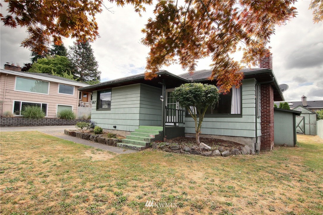 1117 North 34th Street Renton, WA 98056 - Photo 1 of 15