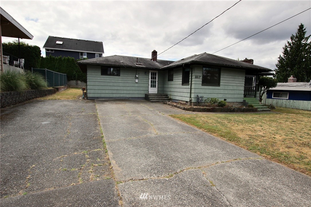 1117 North 34th Street Renton, WA 98056 - Photo 11 of 15