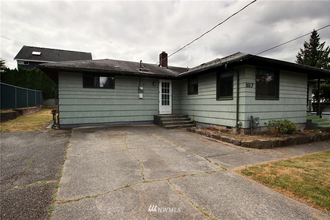 1117 North 34th Street Renton, WA 98056 - Photo 9 of 15