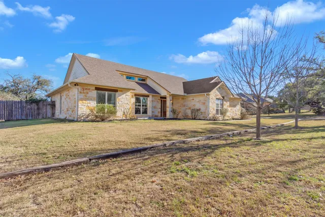 $490,000 | 329 Sunrise Hills, Lampasas, TX 76550
