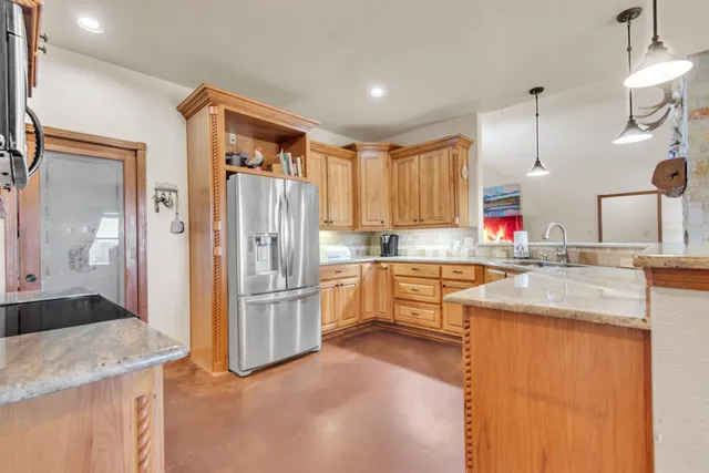 $490,000 | 329 Sunrise Hills, Lampasas, TX 76550