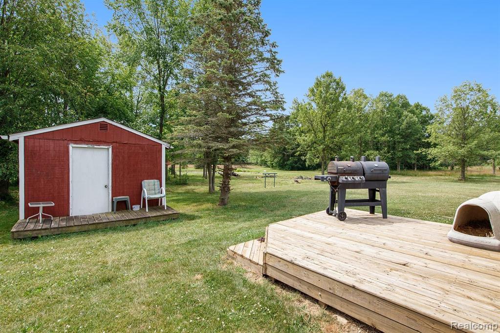 9301 Bryce Road Avoca, MI 48006 - Photo 29 of 43